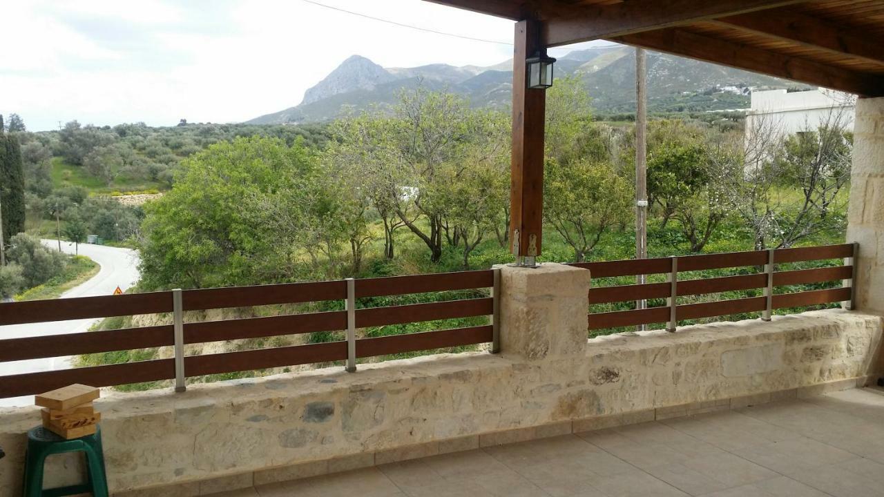Amazing Stone Villas Kapetanianá Extérieur photo